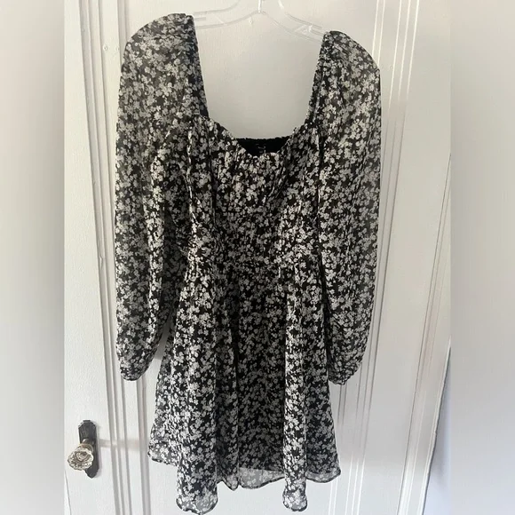 chinese dress ladies PUFF TIE SLEEVE SWEETHEART NECK BABYDOLL TIERED FLORAL MINI DRESS – Riah  Fashion main image 0